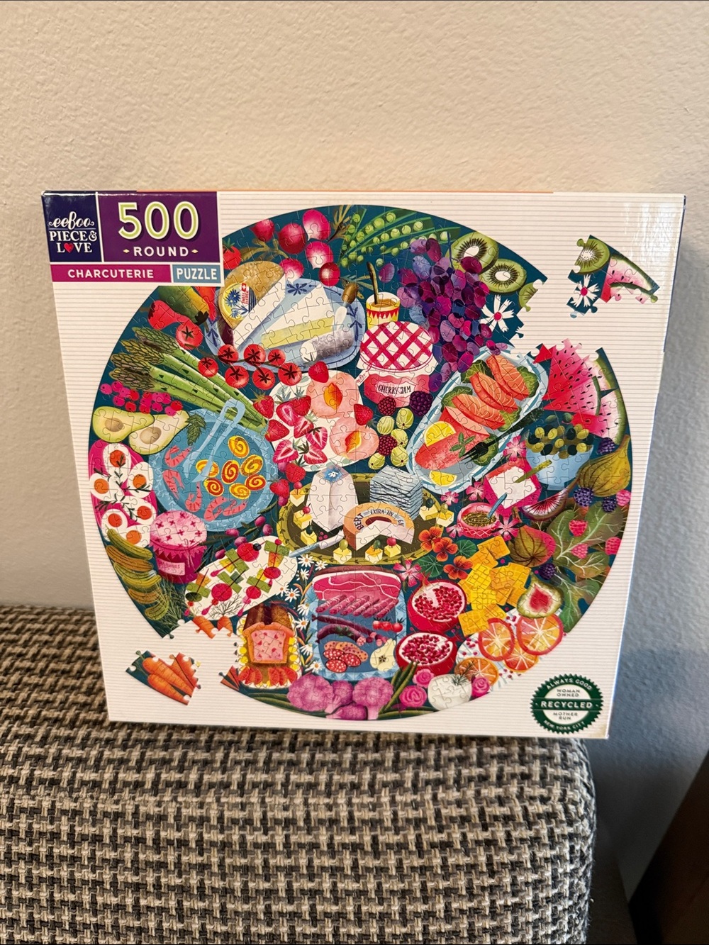 Eeboo Charcuterie round 500 piece jigsaw puzzle Complete with poster.